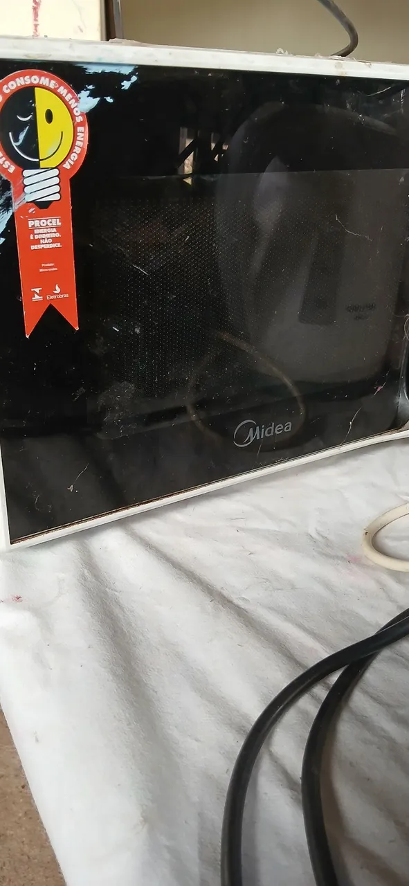 Micro-ondas Midea 20 Litros