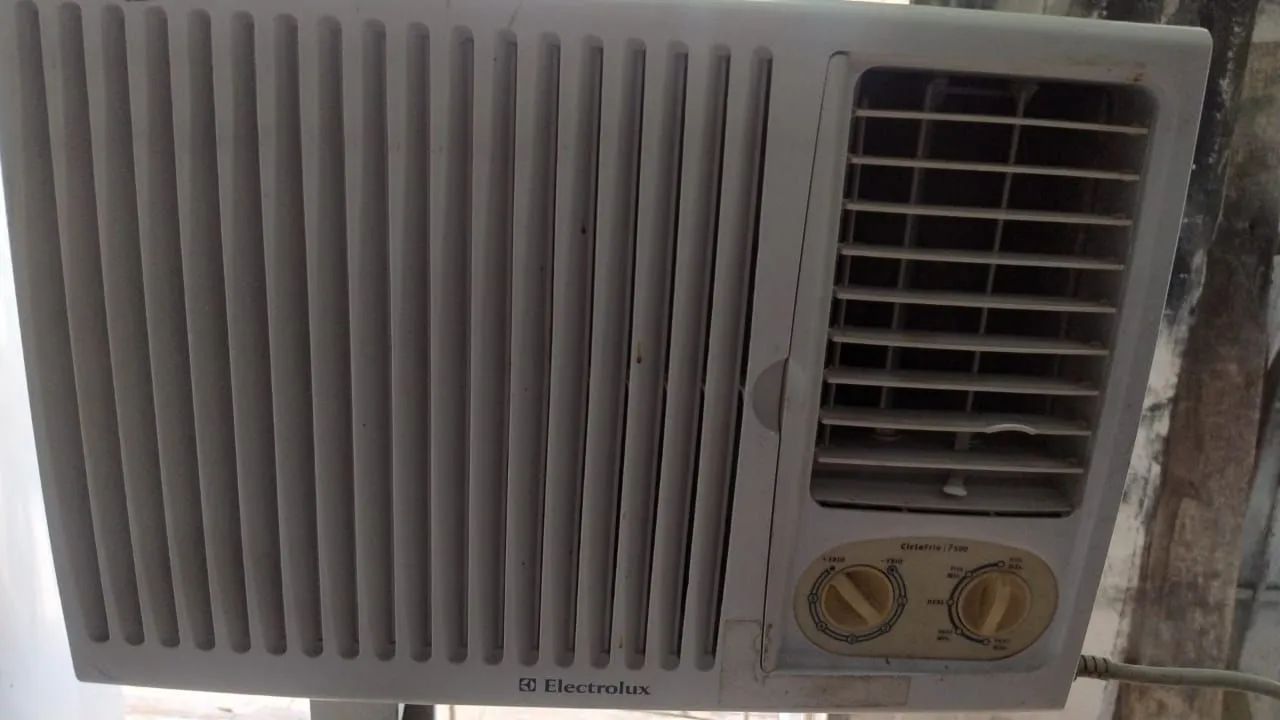 Ar Condicionado de Janela Electrolux 7500 BTUs