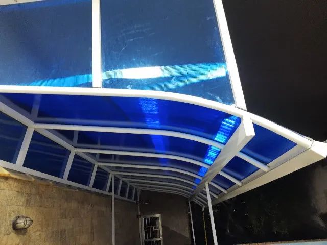 Uma chapa azul de policarbonado com 6 metros - Foto 2