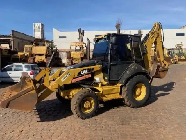 Retroescavadeira Caterpillar 2014 (Transferência de divida) - Foto 3