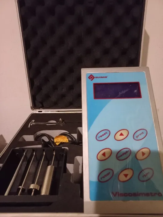 Viscosímetro rotativo microprocessado marca QUIMIS modelo Q860M21