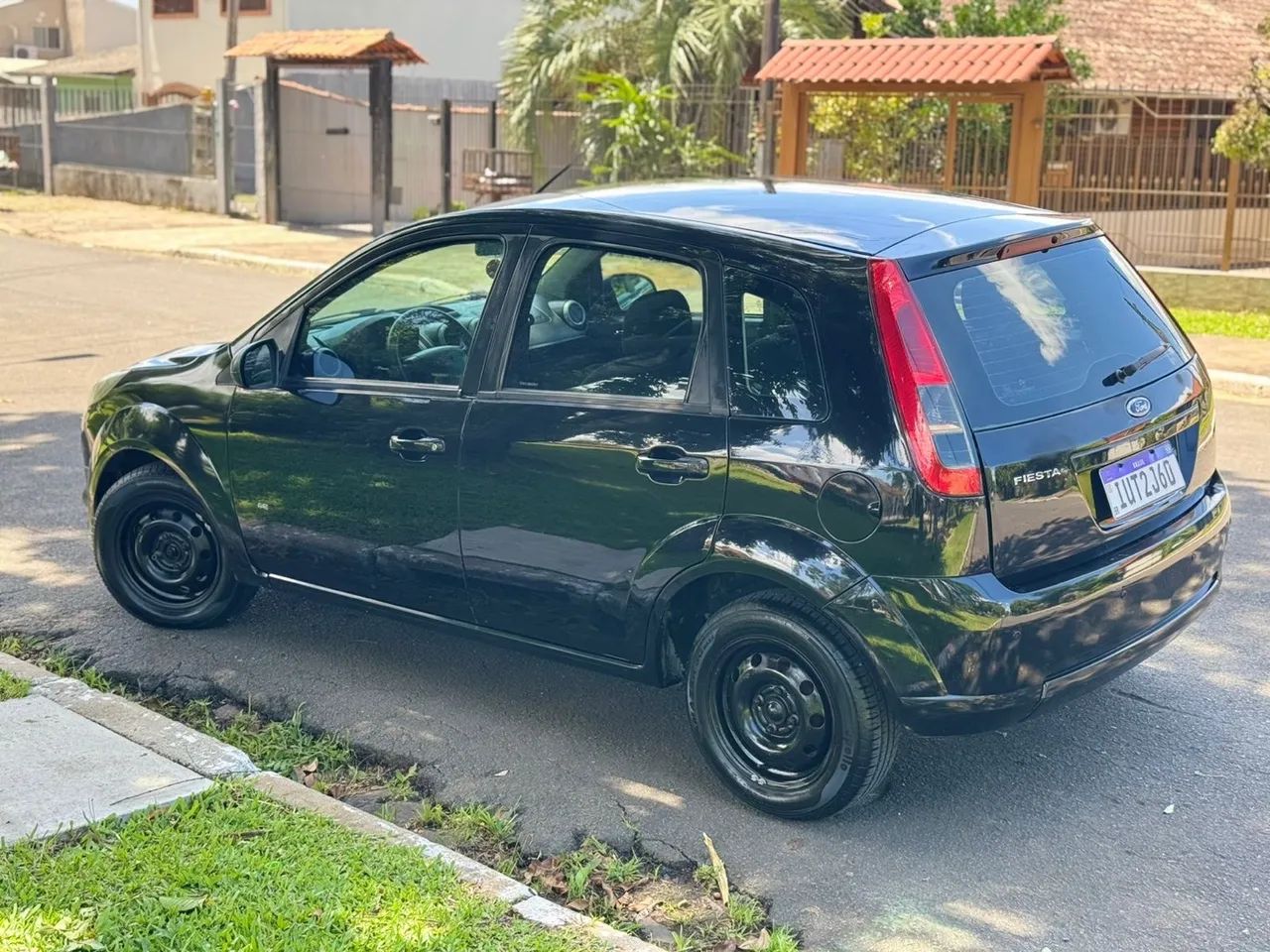 Fiesta Hatch 1.0 Manual 2014
