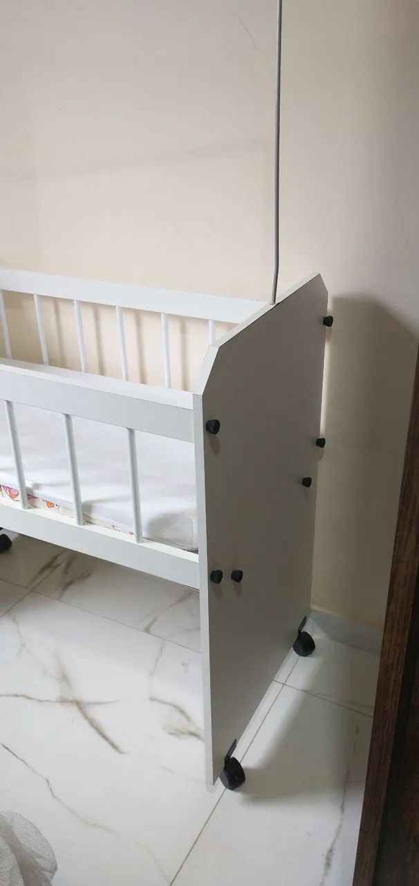 Mini Berço Infantil Branco com Mosquiteiro - Foto 2