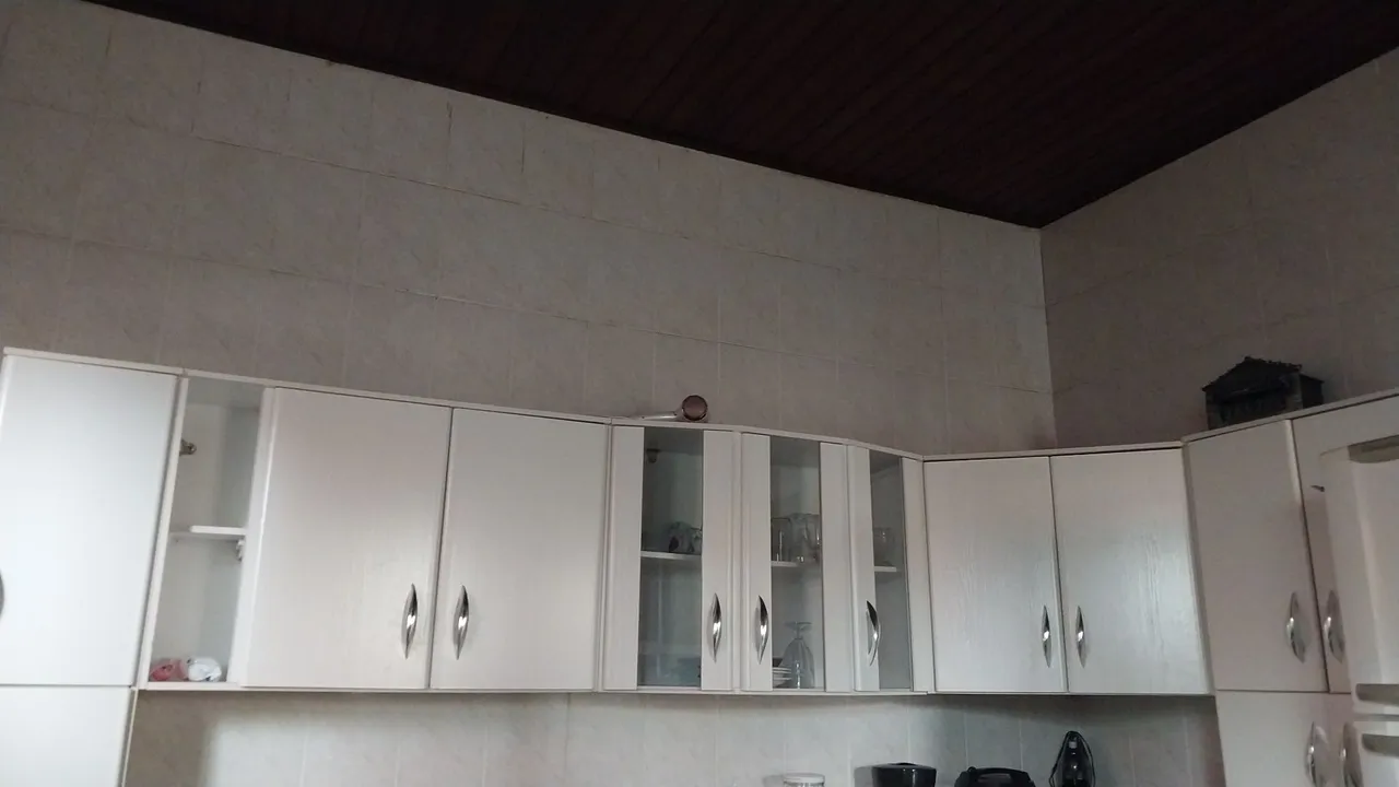 Armários de cozinha brancos