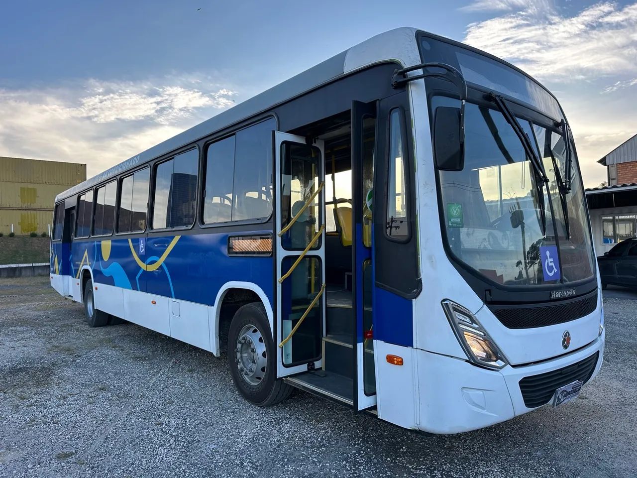 ÔNIBUS URBANO COM AR 