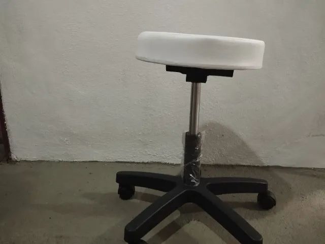 Mocho para clinica médica, estética ou odontologica