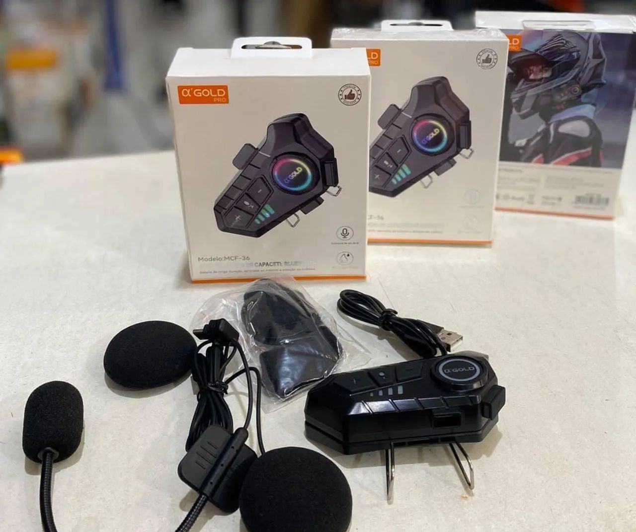 Bluetooth Helmet Communicator442876780852039680