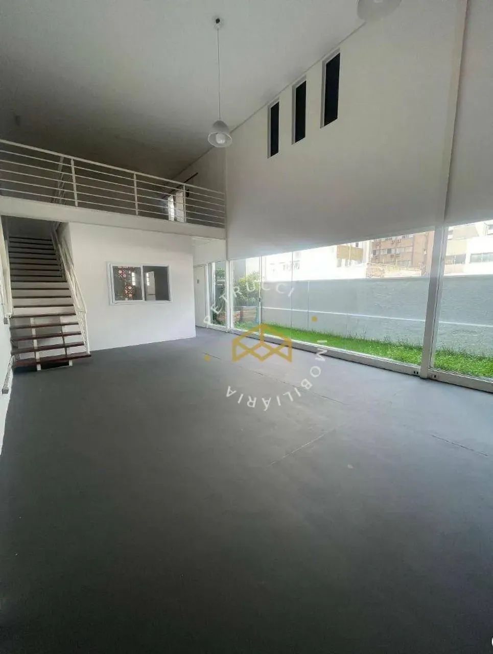 EXCELENTE SALÃO COMERCIAL NO CAMBUÍ PARA ALUGAR