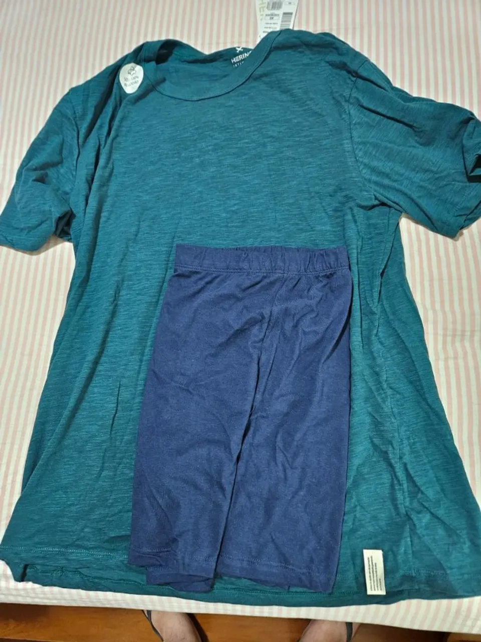 Conjuntos de Pijamas Masculinos - Camisetas e Shorts