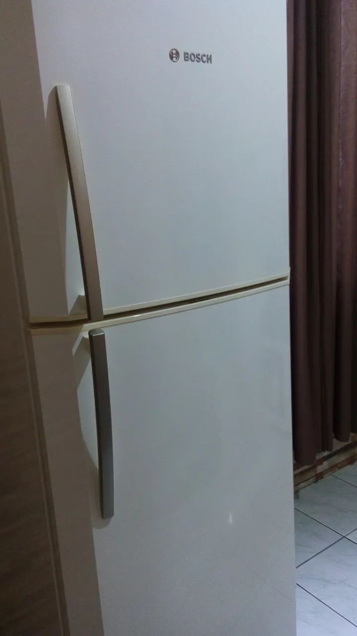 Geladeira Duplex Bosch 497 Litros Enorme e Perfeita - Foto 4