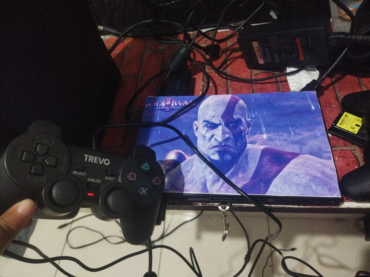 Ps2 via pen drive com 18 jogos 2 controle