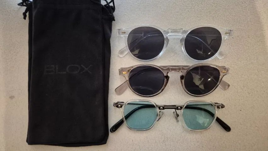 Três Óculos de Sol Useblox