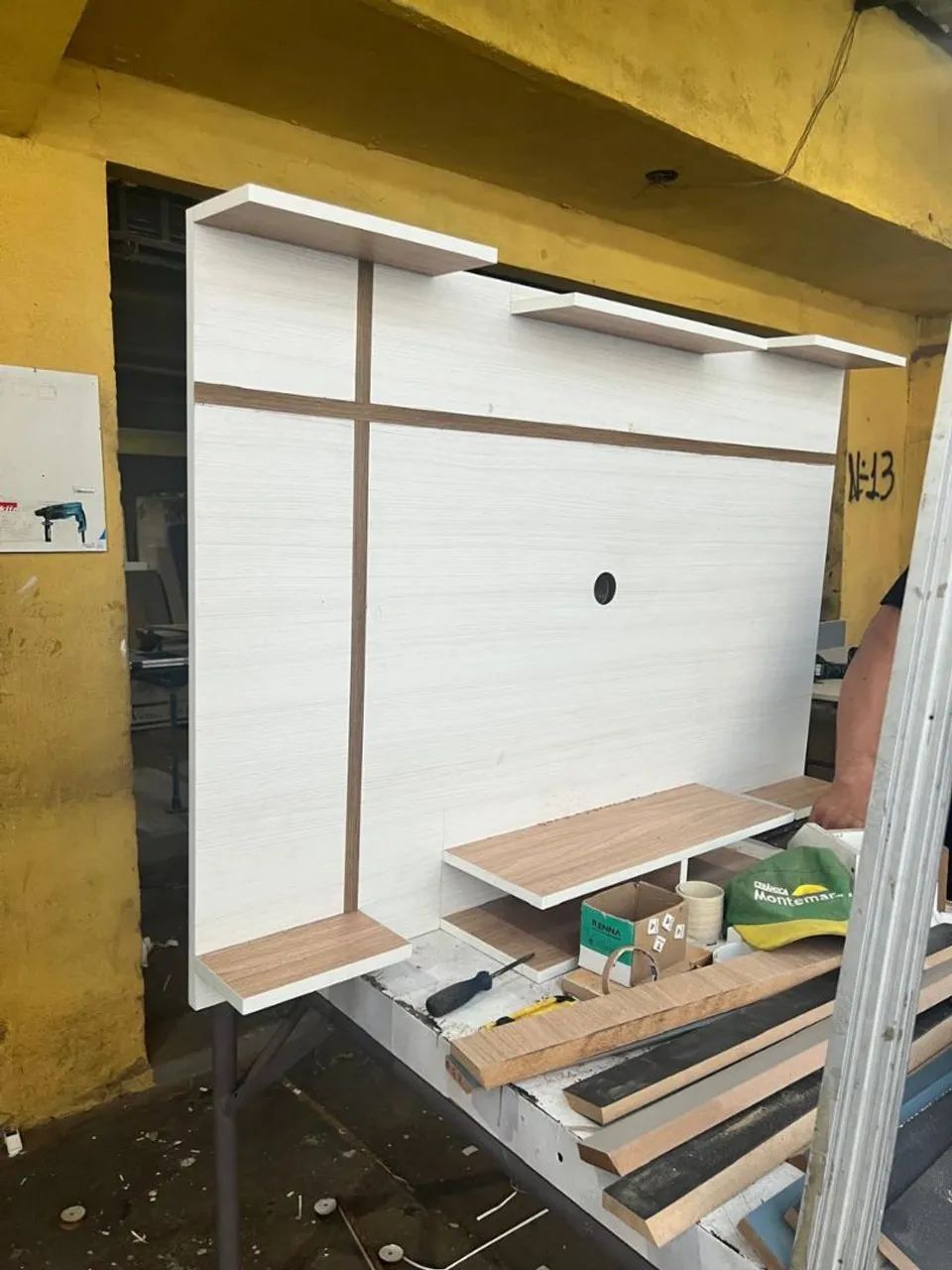 Painel de TV moderno sob medida