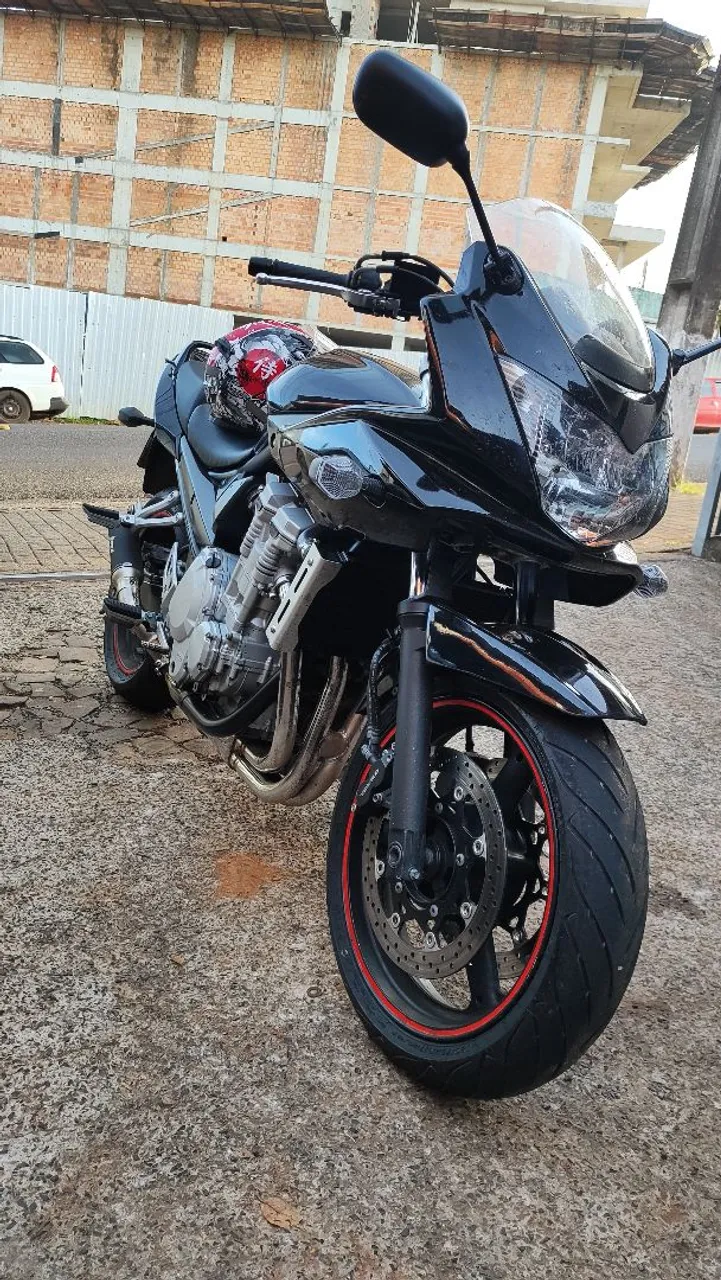 Bandit 650s 2008 injetada refrigeração líquida