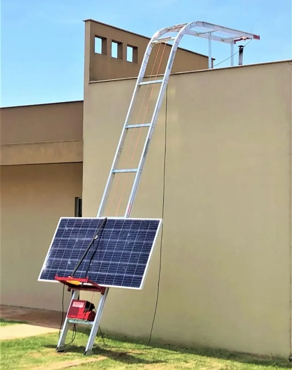 Elevador para painéis solares 15 metros