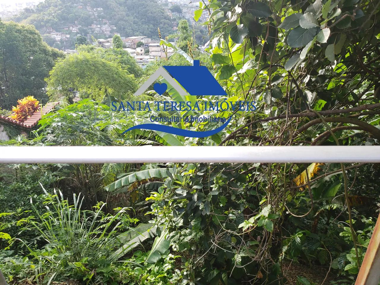 Terreno frente de rua em Santa Teresa com 1.344 m² - Foto 4
