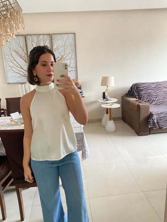 Blusa branca de cetim - tamanho P