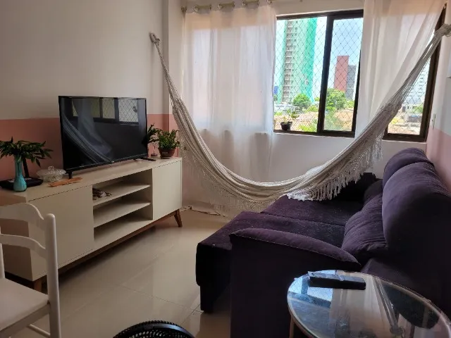 Vem morar com a gente? Quarto para alugar em apê cheio de amor
