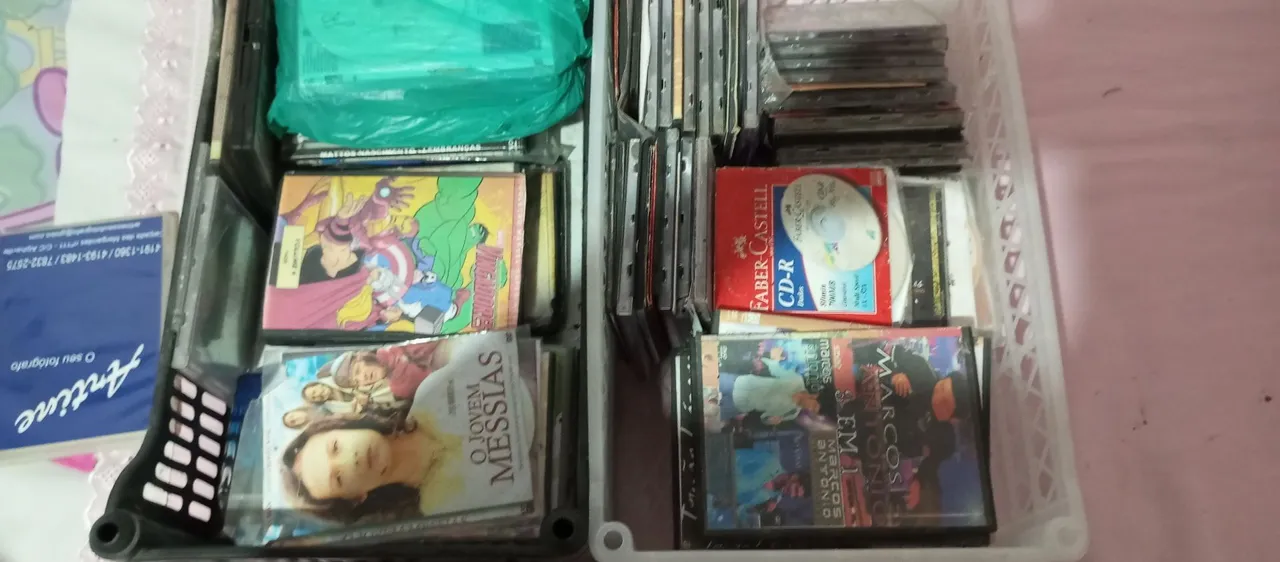 Lote de DVDs LG e Filmes em Ótimo Estado
