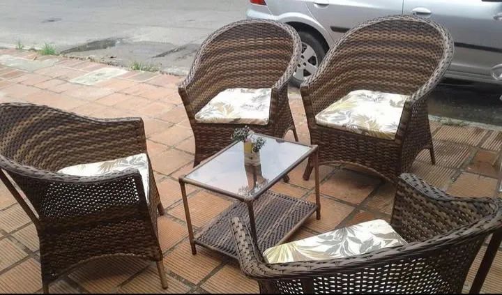 Conjunto de Sofá, Poltrona e Mesa de Centro em Vime - Foto 3