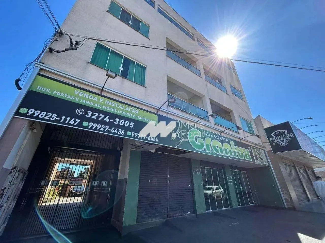Flat com 2 dormitórios para alugar, 70 m² por R$ 1.250/mês - Centro - Sarandi/PR