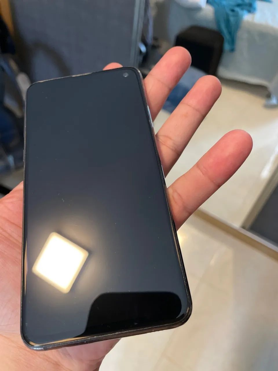 Samsung S10E usado
