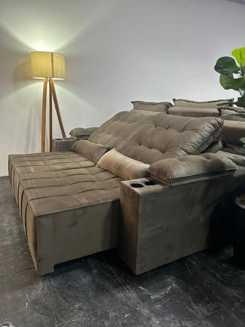 Sofá Retrátil e Reclinável 2.50cm65184958563457121