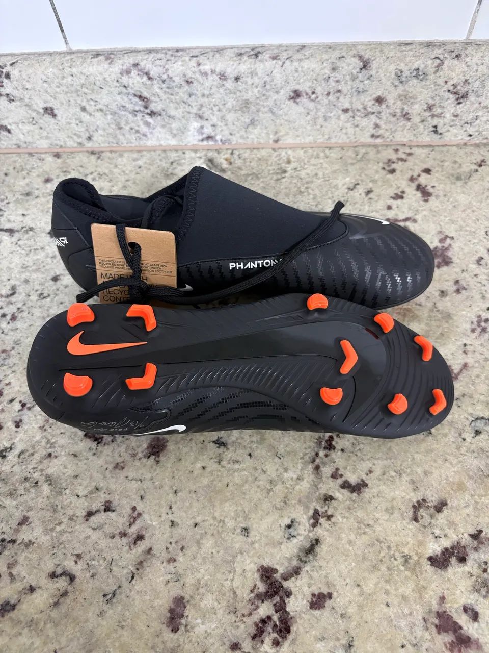 Chuteira Campo NIKE Phantom GX club  DF FG