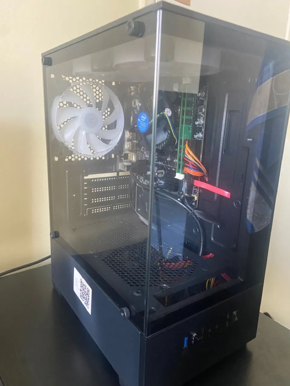 PC Gamer com Gabinete de Vidro