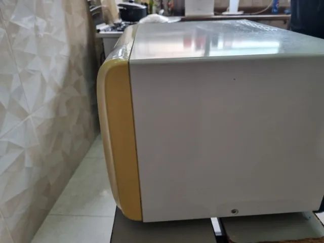 Microondas 30 litros usado (Leia descrição) (Sem pagamento online) - Foto 4