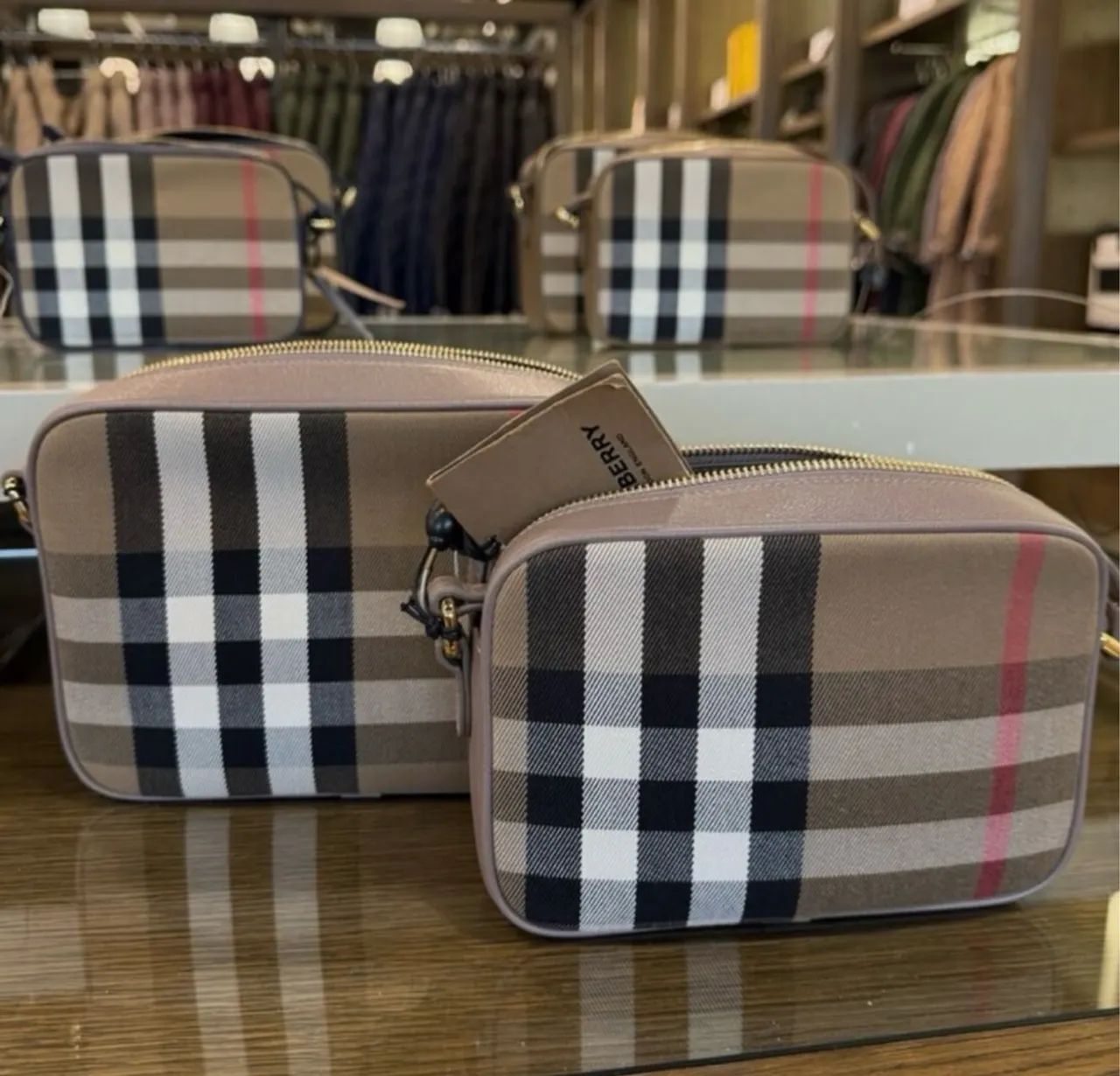 Bolsa Burberry Original (nunca usada) Beleza e Cuidados Pessoais