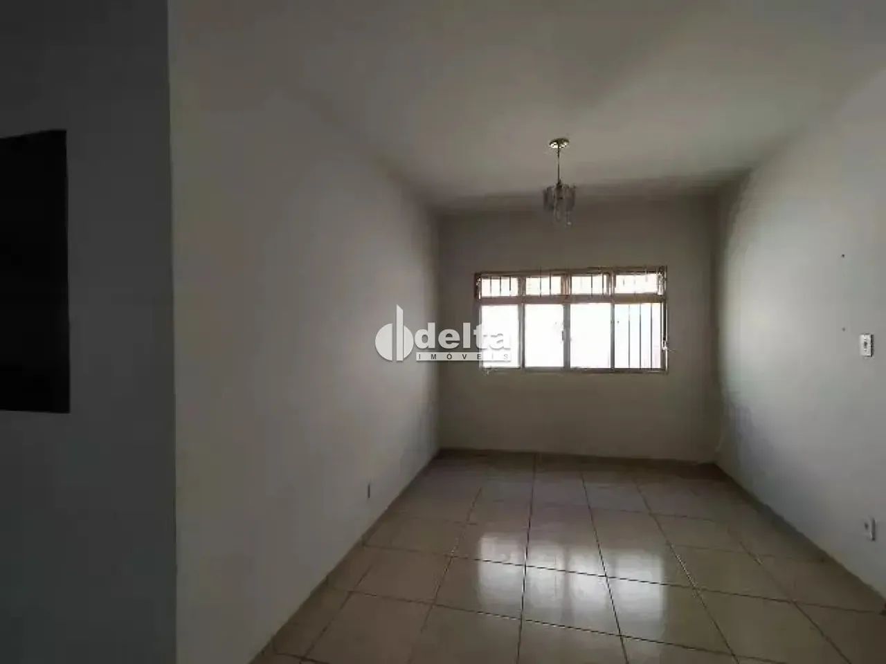 Casa residencial disponível para Locação no bairro Umuarama em Uberlândia-MG. - Foto 3