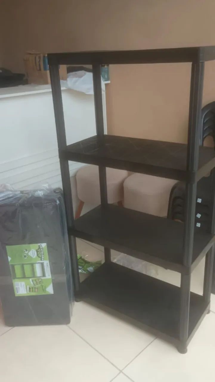 Estante multiuso de plástico 