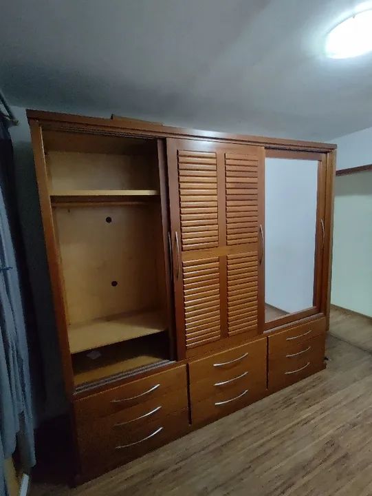 Armário com 3 portas e 9 gavetas - Foto 2