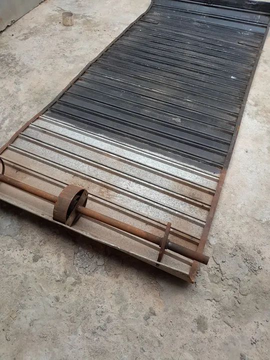 Porta de rolo em aço, usada - Foto 3