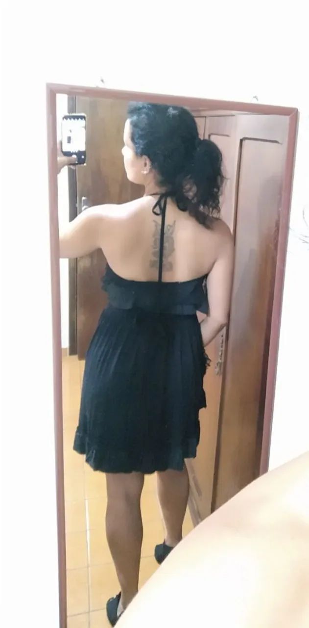 Vestido Ópera Rock Preto M - envelope, decotado e estiloso - Foto 2