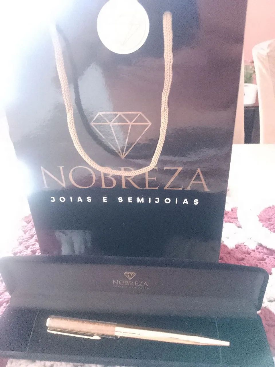 Caneta A nobreza Crown Nova nunca usada R$ 100,00 ótimo para presente - Foto 3
