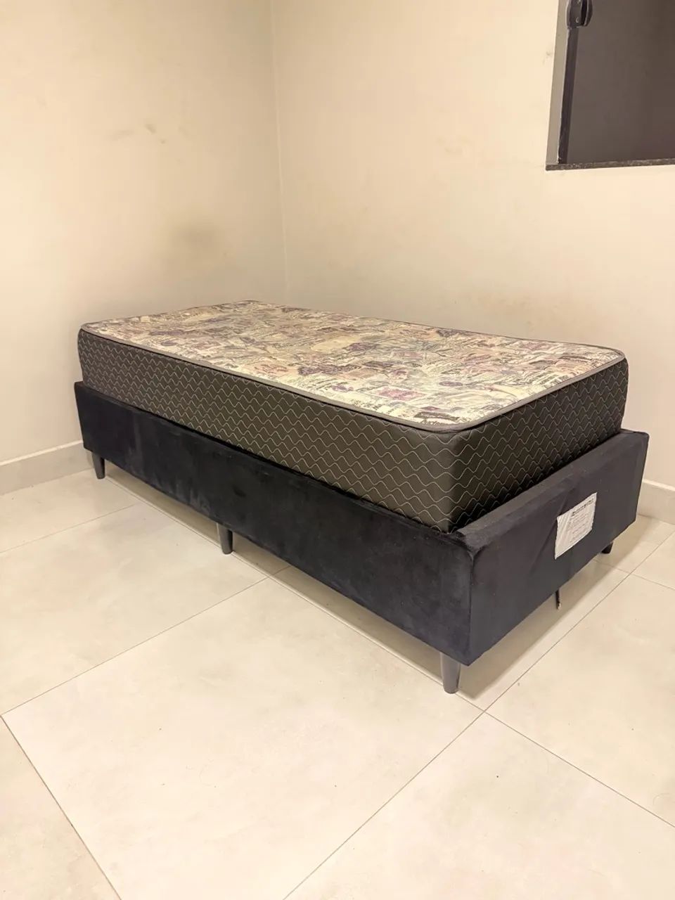 VENDE-SE Cama Box Solteiro  - Foto 2