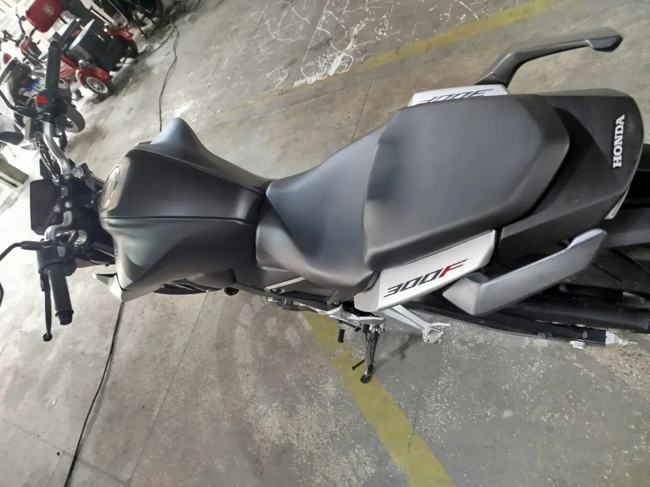 Cb 300f 2026 - Foto 5
