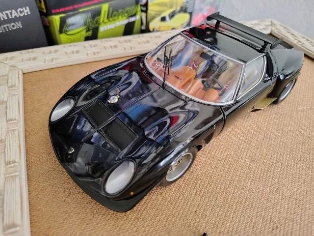 1/18 Lamborghini Miura SVJ Kyosho