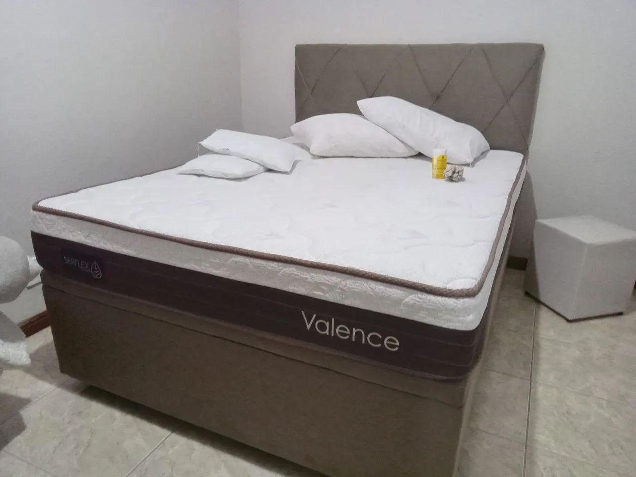 Cama box 4 meses de uzo