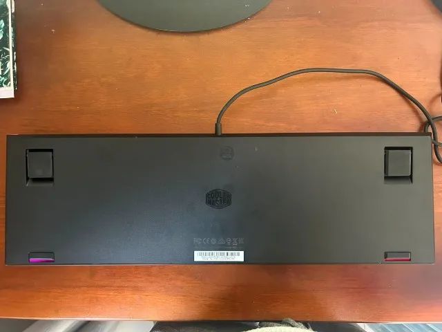 Teclado Cooler Master MS111 RGB Usado - Foto 5