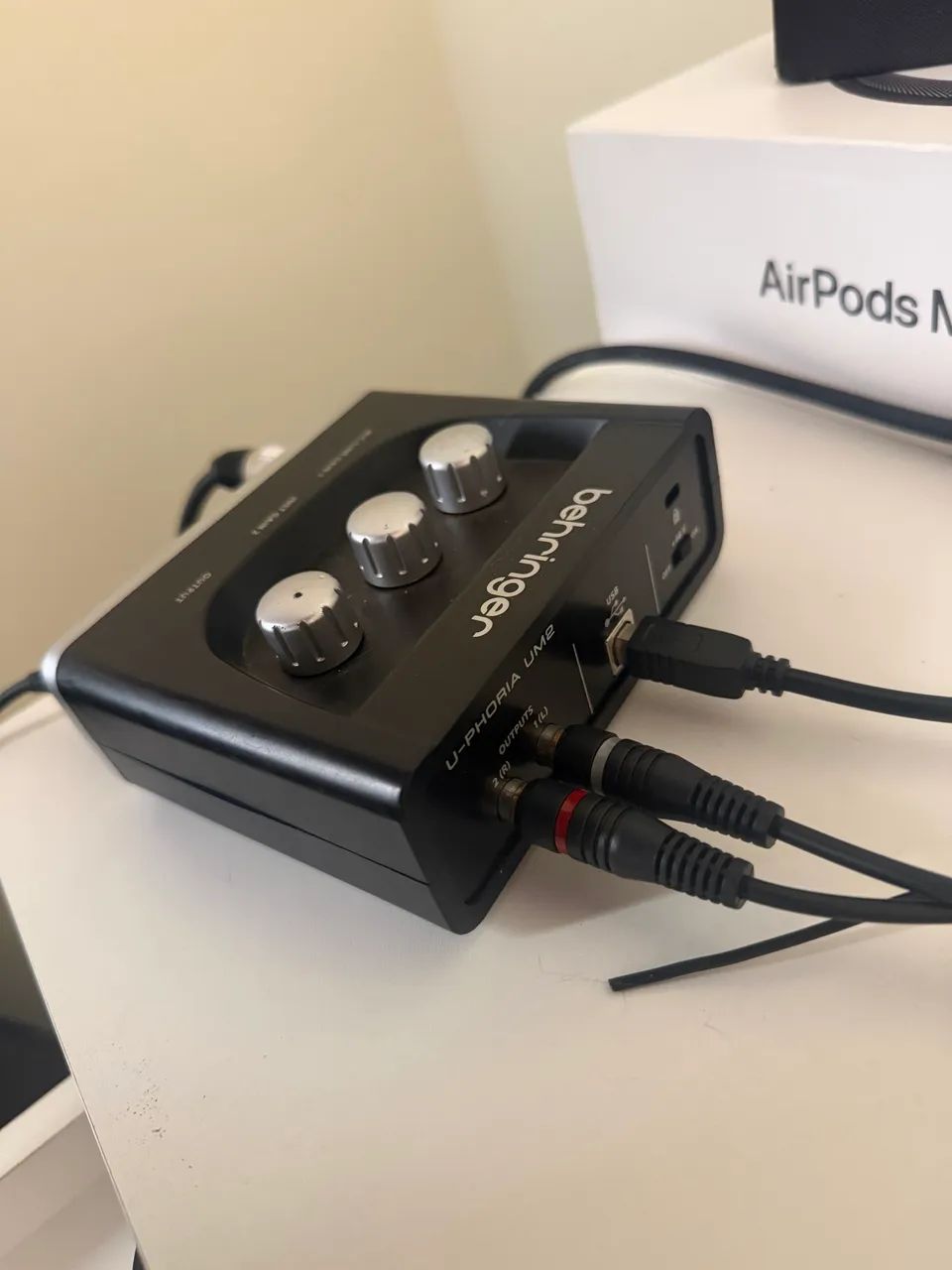 Interface de áudio behringer um2 - Foto 3
