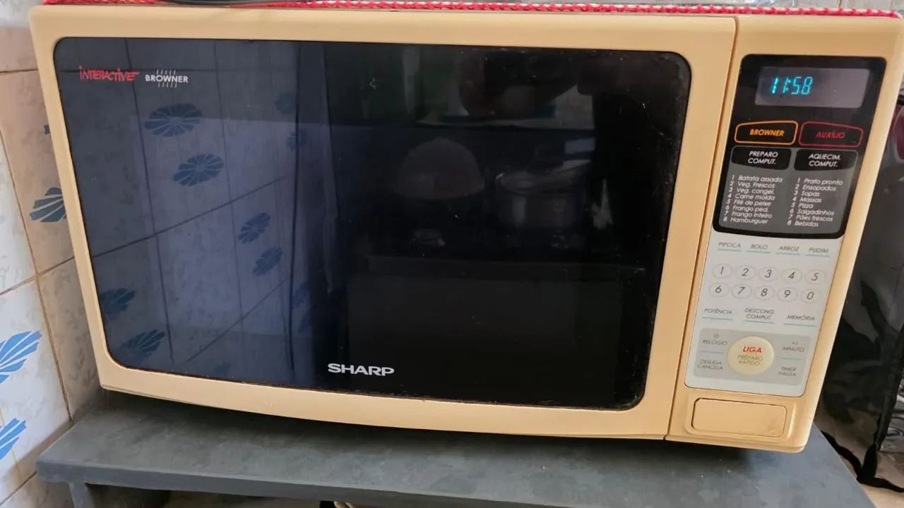 Microondas Sharp funcionando tudo