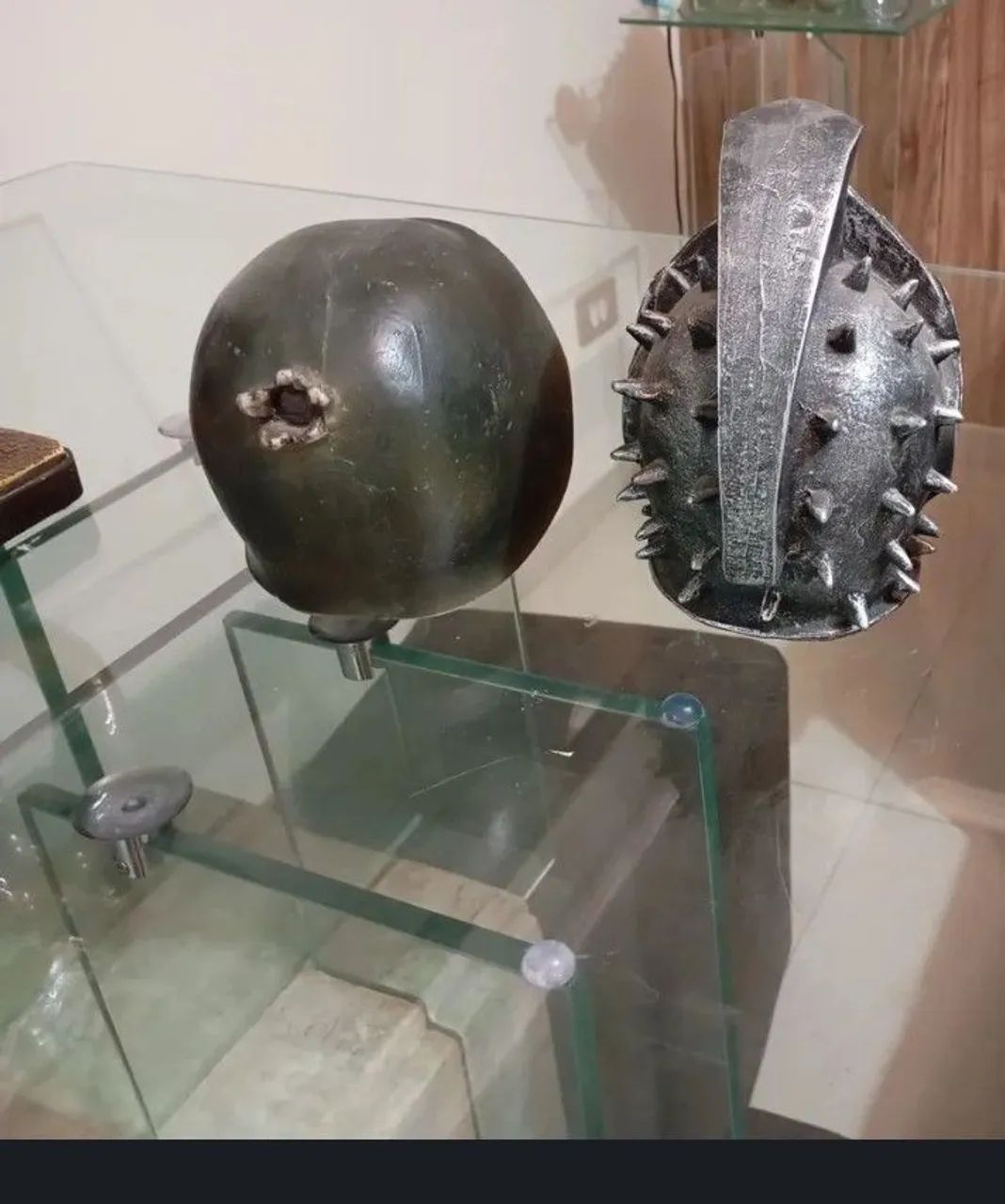 2 caveiras decorativas em resina - Foto 2