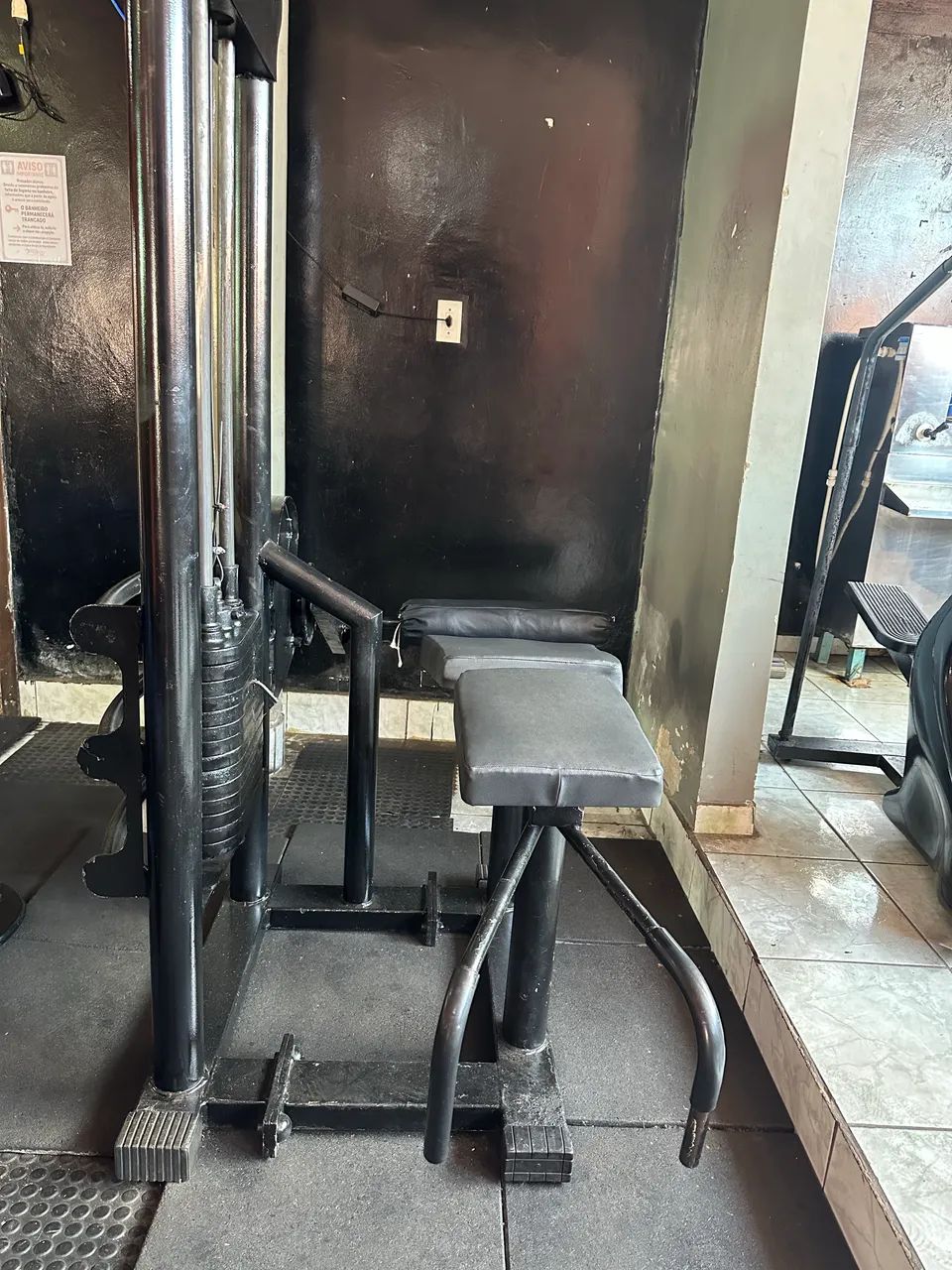 MÁQUINAS DE ACADEMIA 