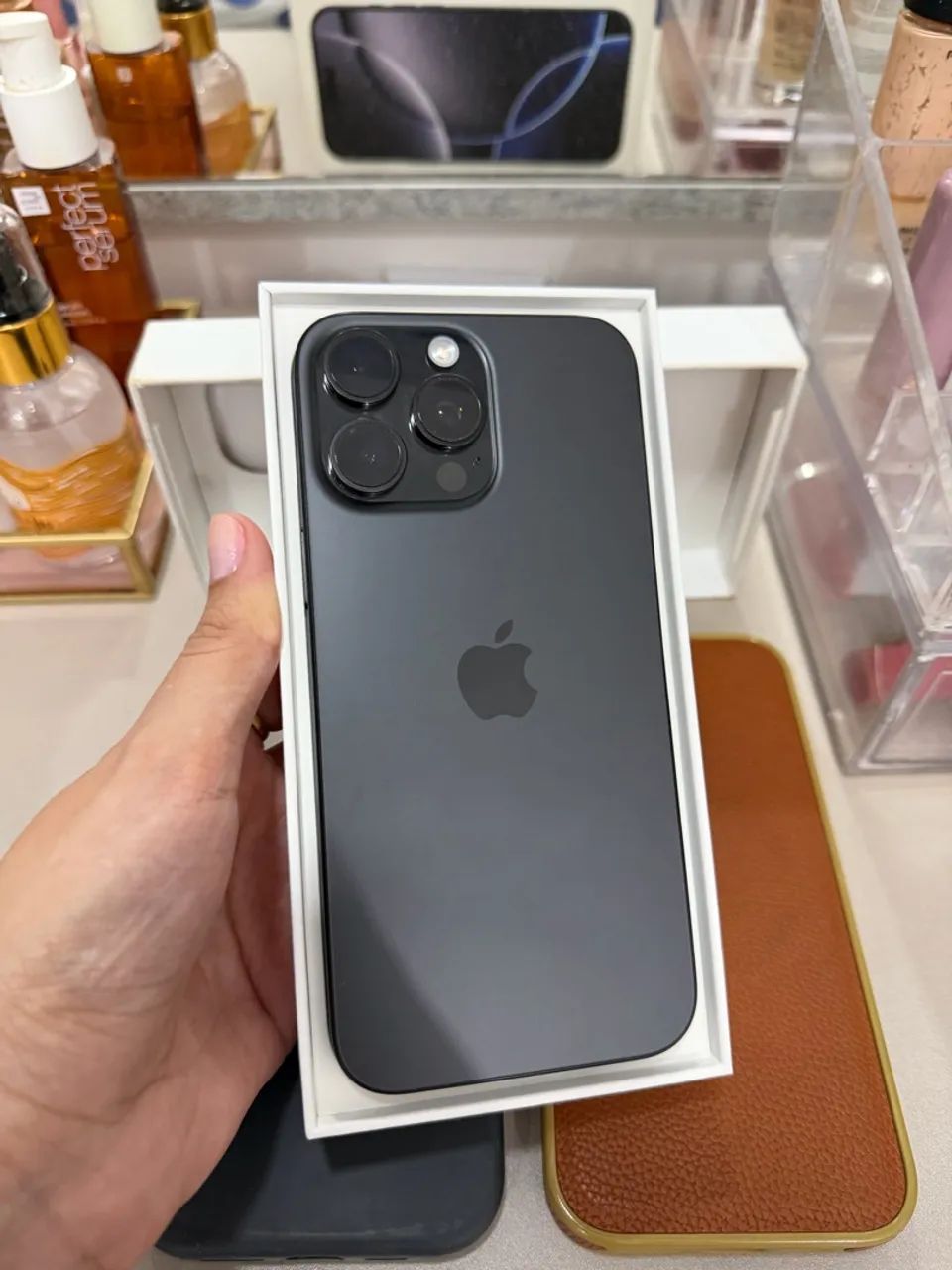 iPhone 16 pro Max 97% - Foto 2
