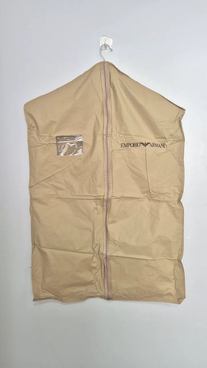 capa protetora emporio armani bege