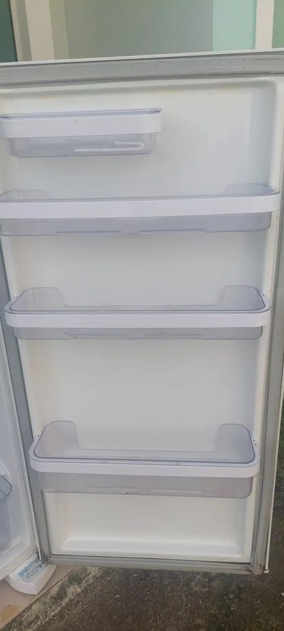 Geladeira Duplex Eletrolux 310L - Foto 4