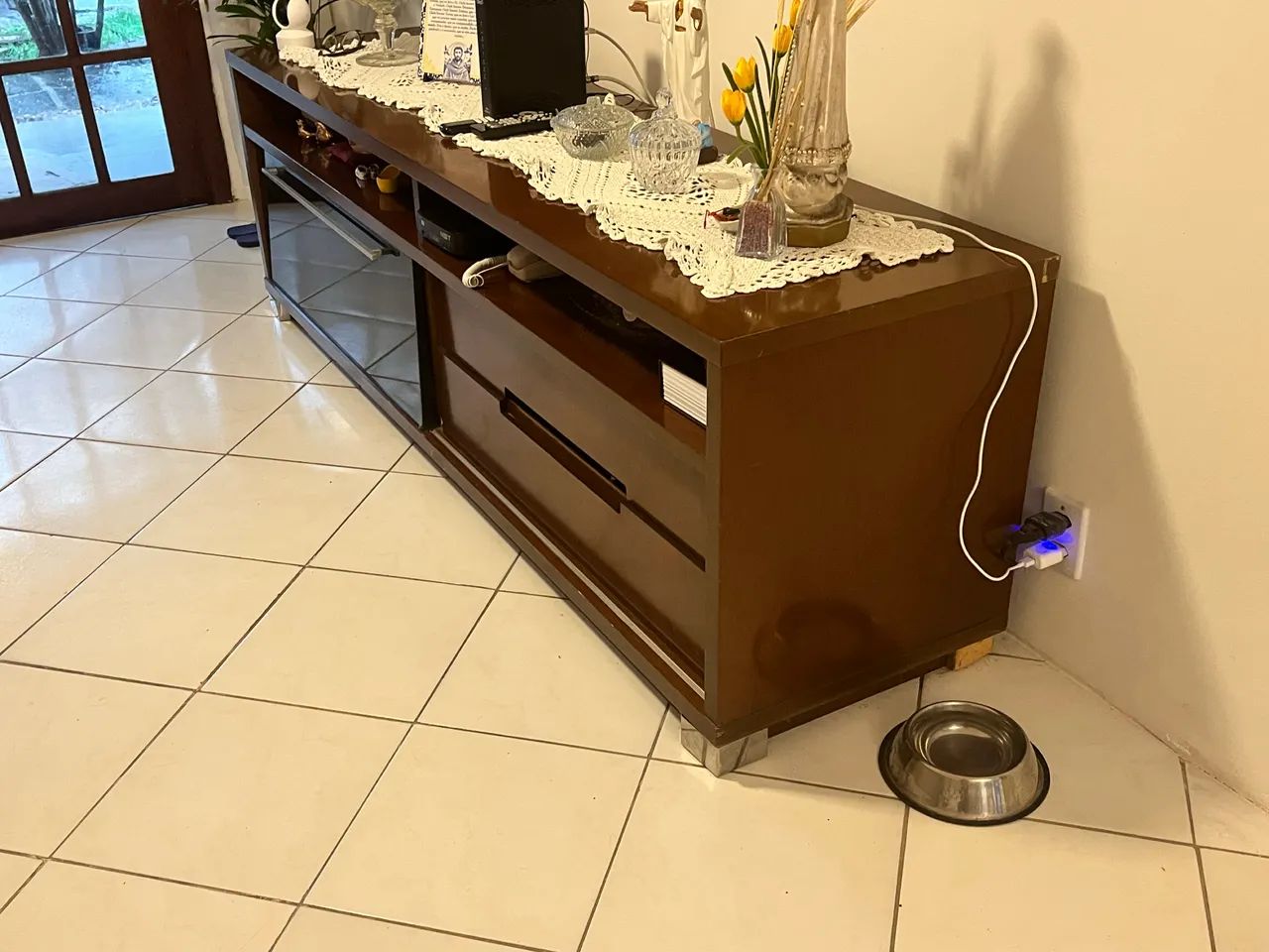 Rack de sala - Madeira de verdade.  - Foto 4